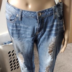 No Boundaries Skinny Jeans